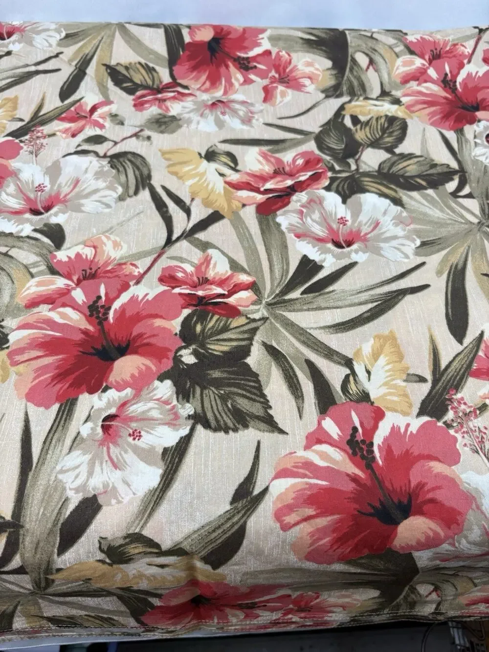 Tropical Hibiscus Tablecloth 60X 100 Cotton